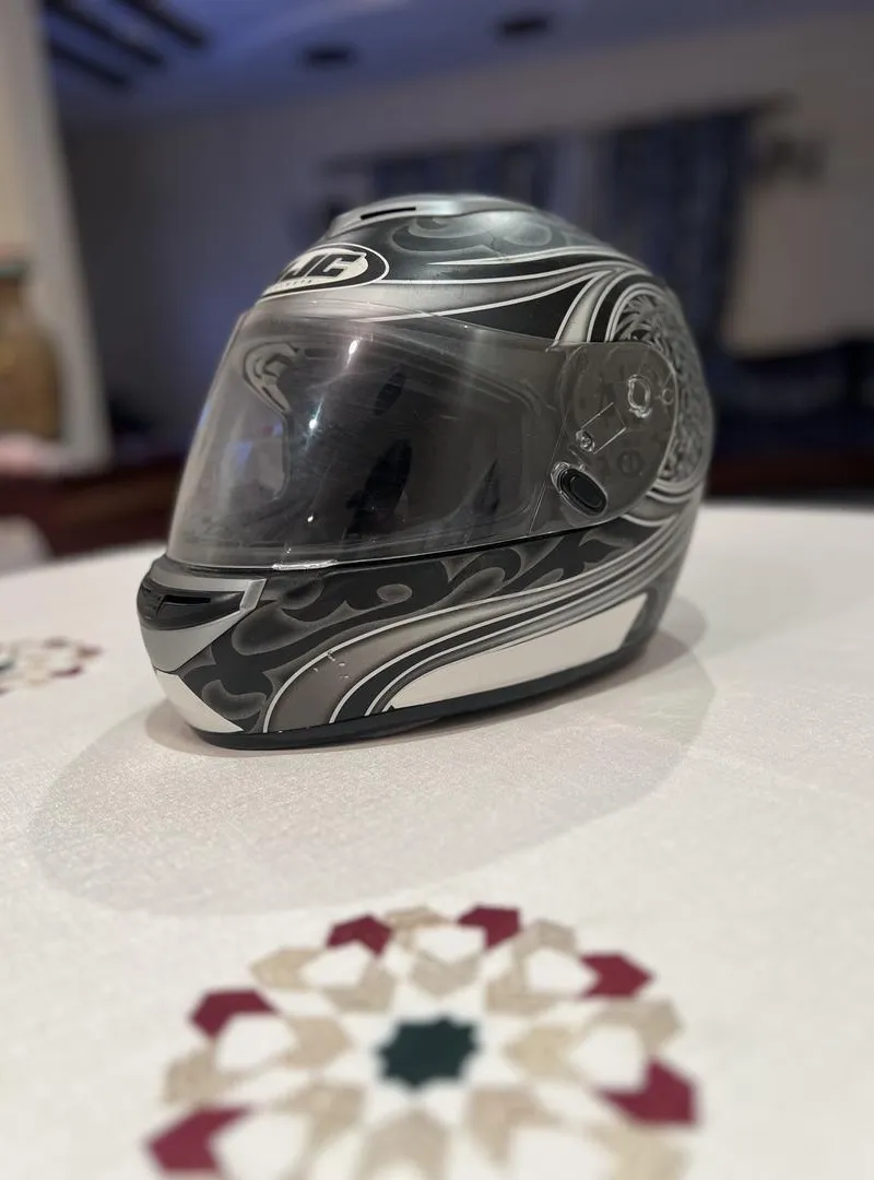 Casque moto HJC taille S