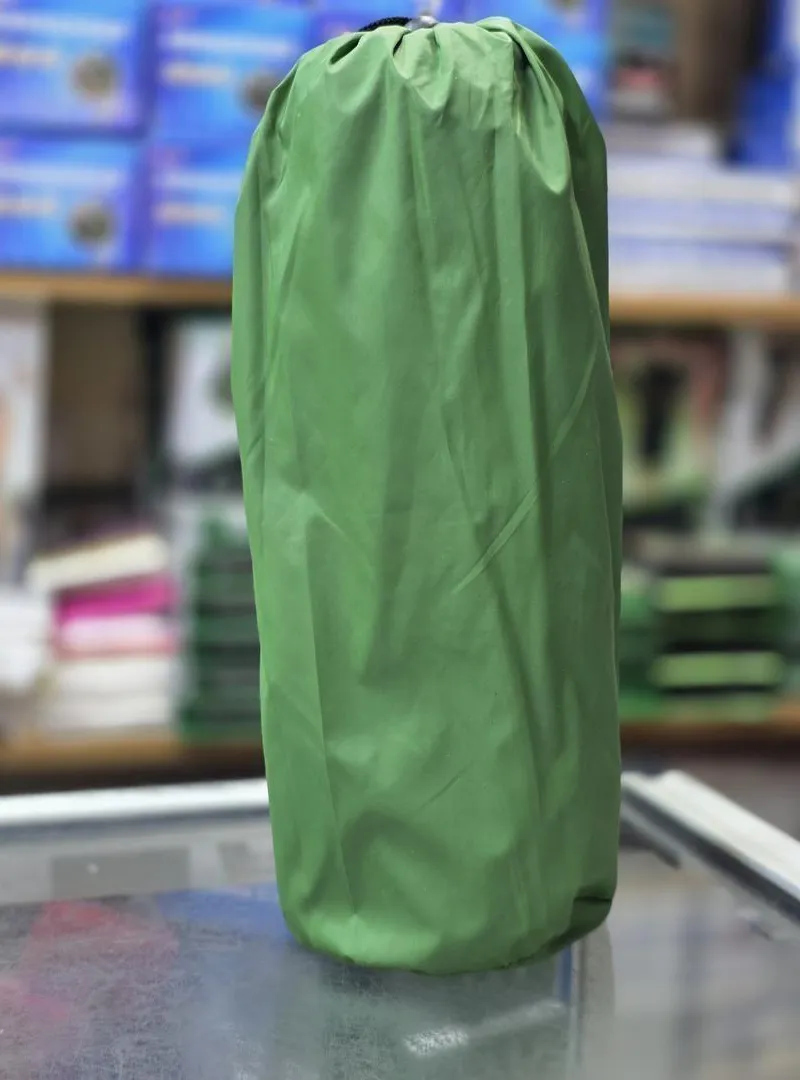 À vendre matelas de couchage gonflable confortable et pratique pour le camping