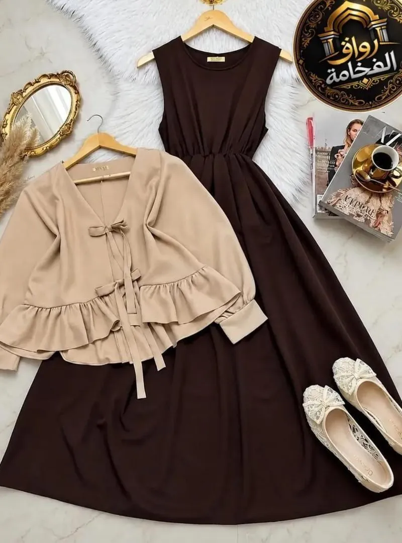 Robe élégante pour femme en deux pièces, tissu crêpe excellent