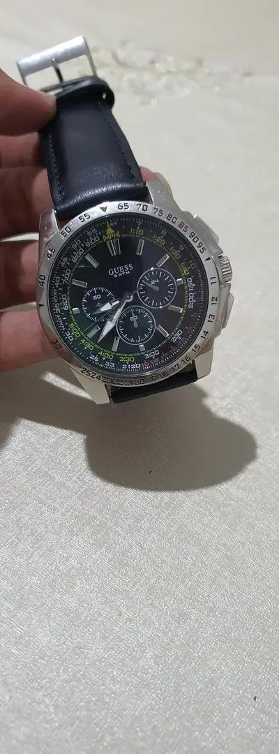Montre homme Guess originale chronographe