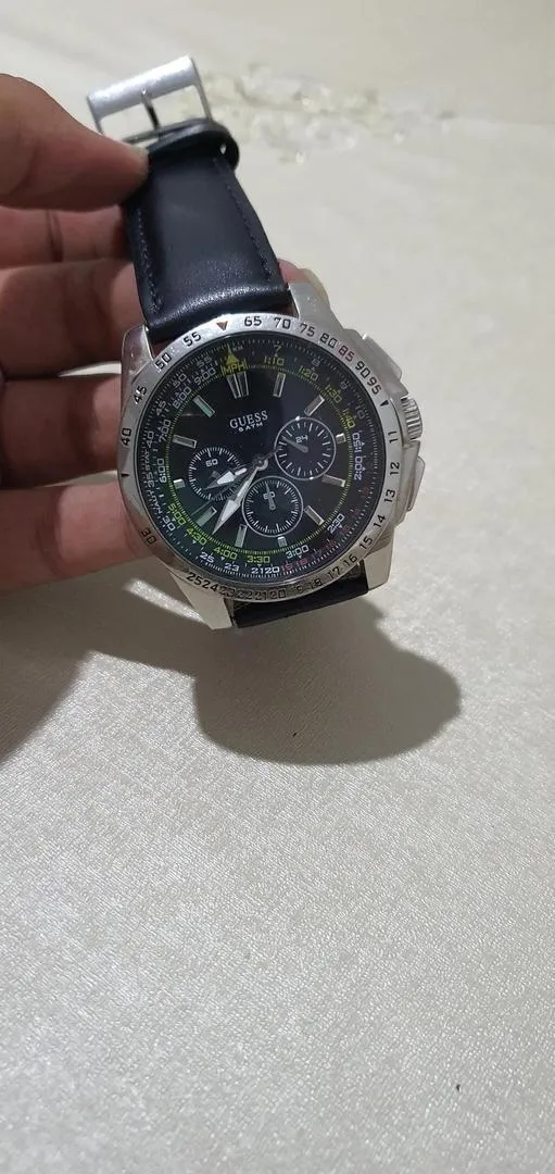 Montre homme Guess originale chronographe