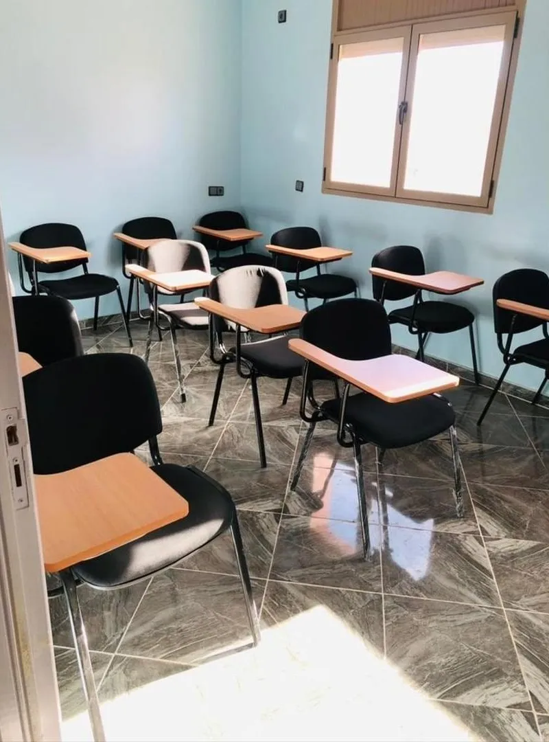 Chaise bureau pour centre de formation