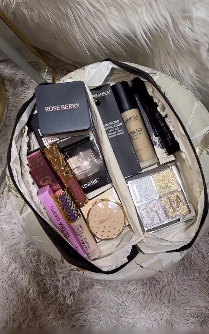 Maquillage professionnel à 250 dirhams à La