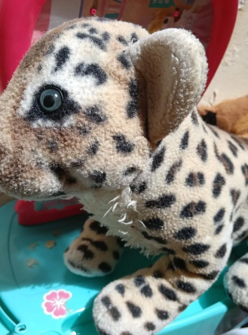 Peluche tigre et girafe