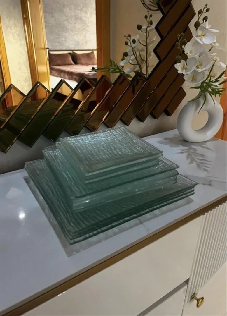 Assiette carrée