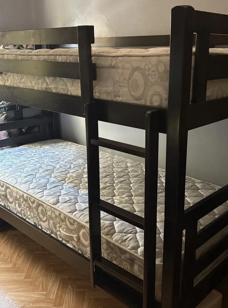 2 Lits avec sommiers et matelas KITEA