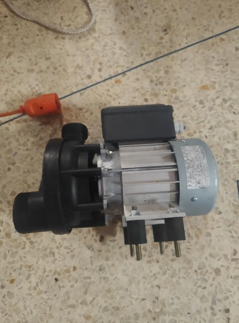 Pompe à eau