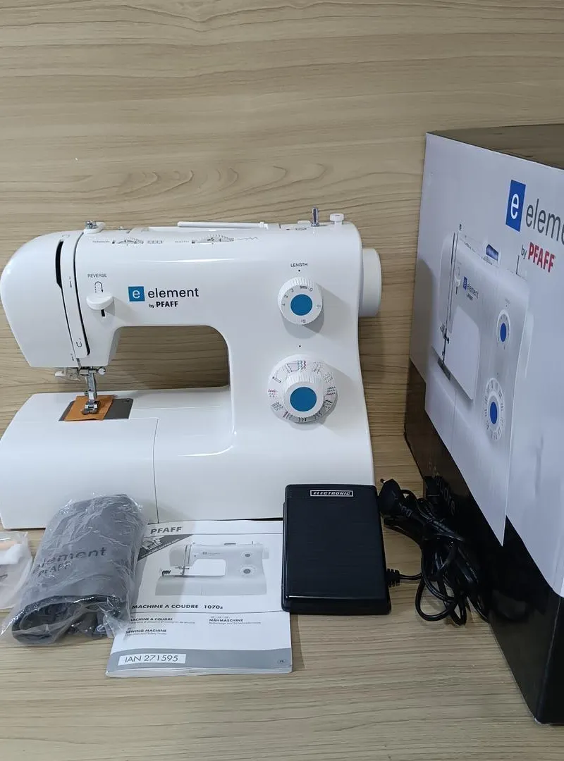 Machine à Coudre PFAFF 1070S
