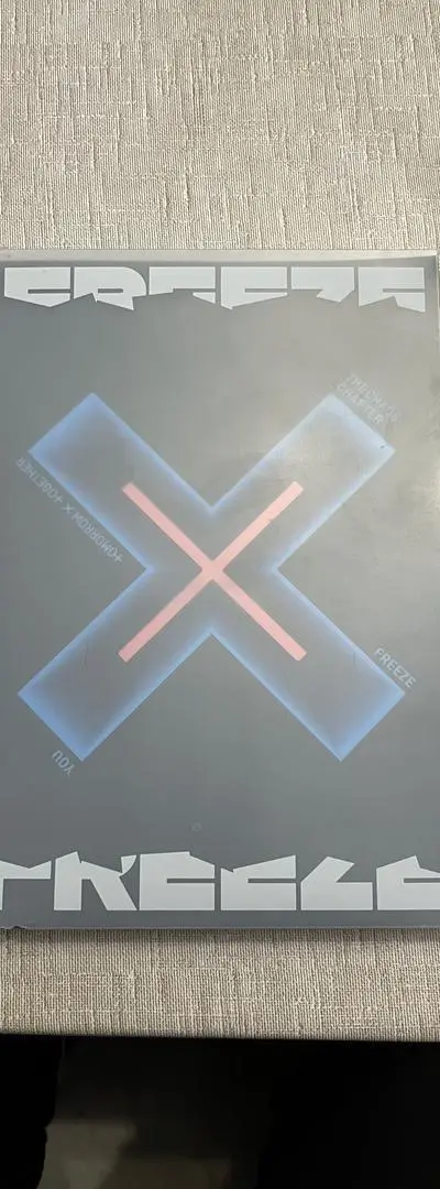 Album FREEZE TXT