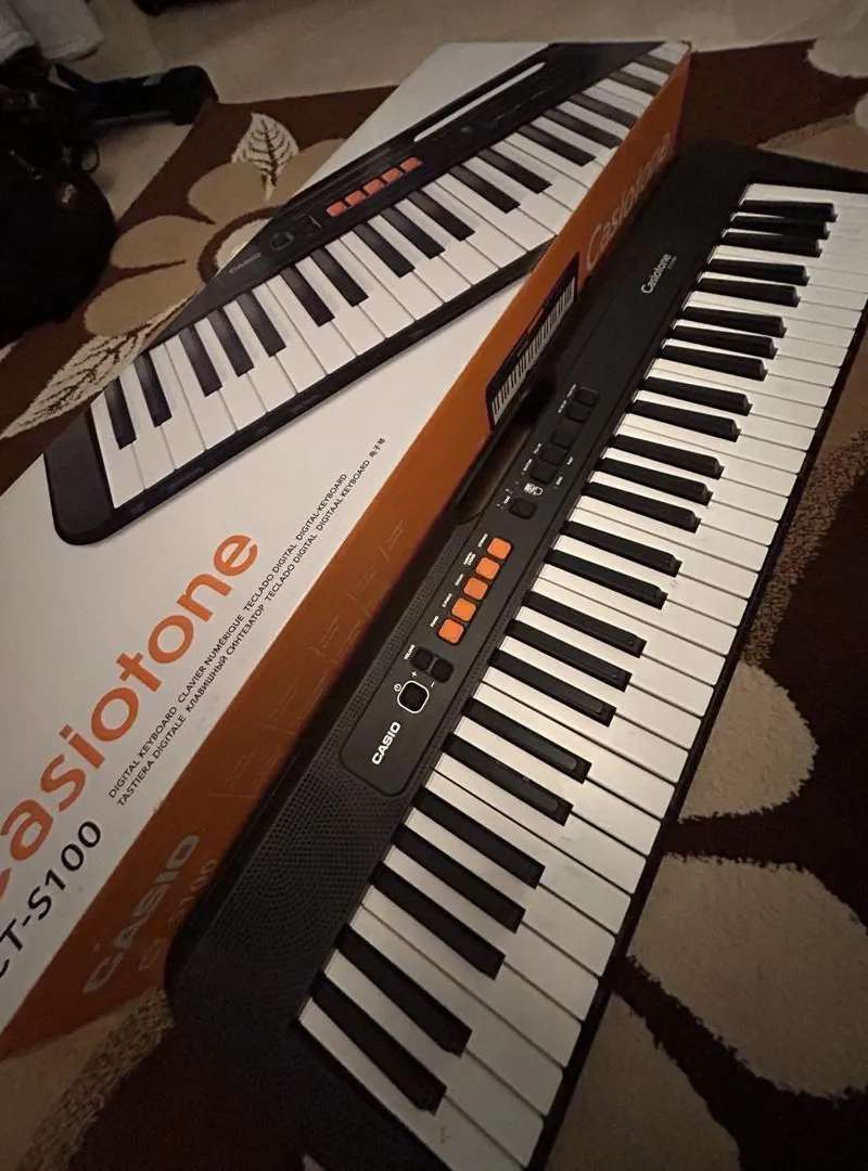 Piano Casio CT-S100