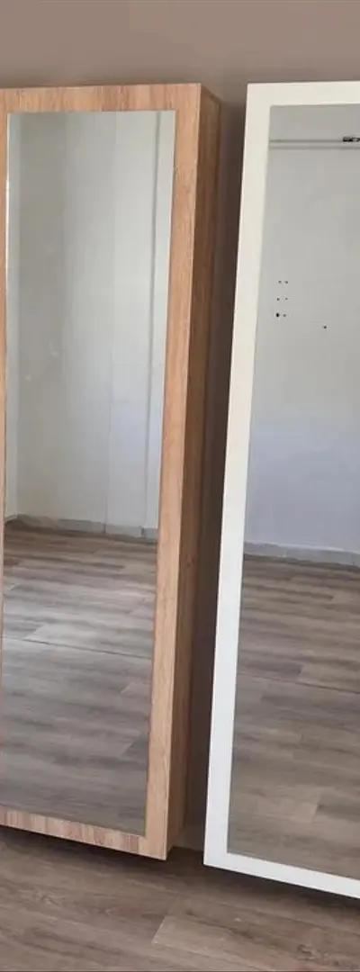 Miroir d'entrée avec meuble