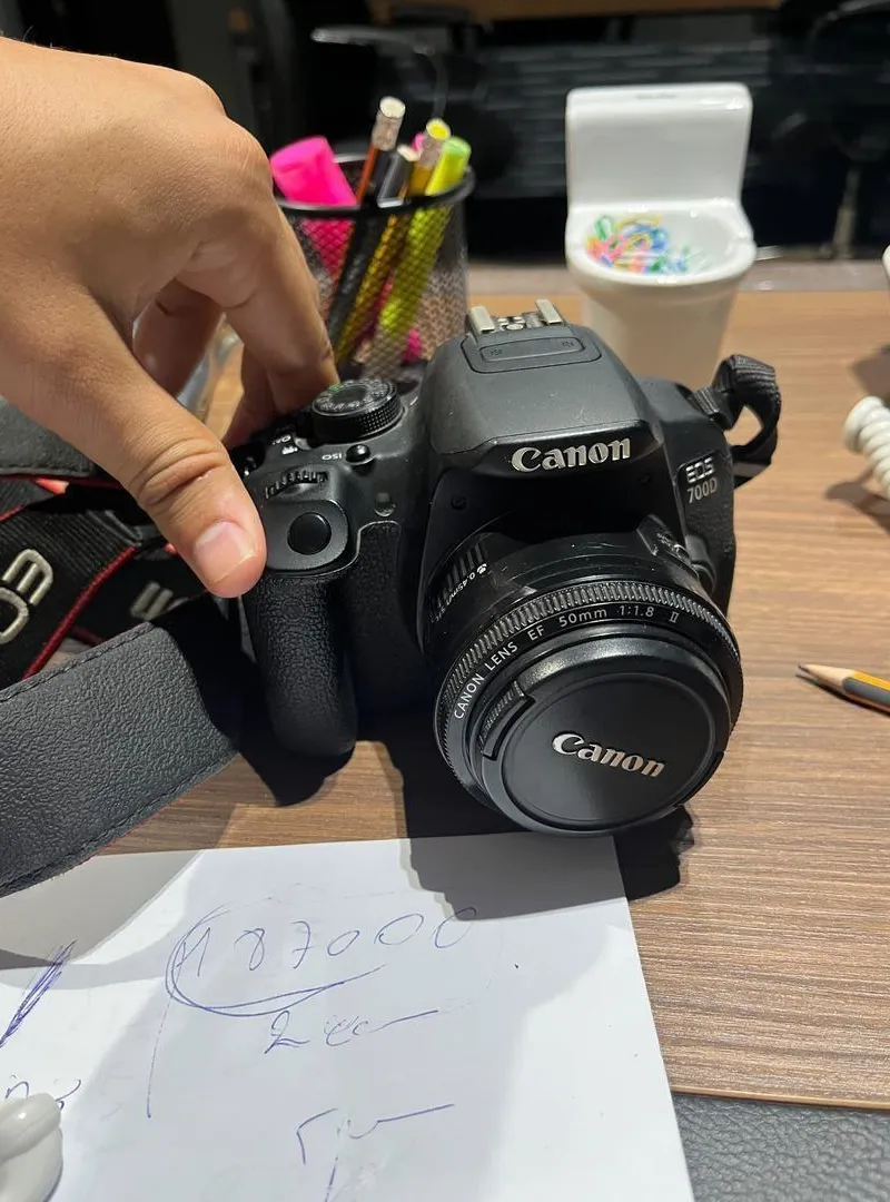 Canon 700D