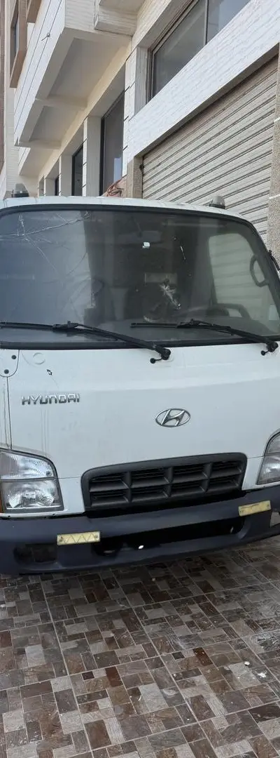 Hyundai camion modèle 2012