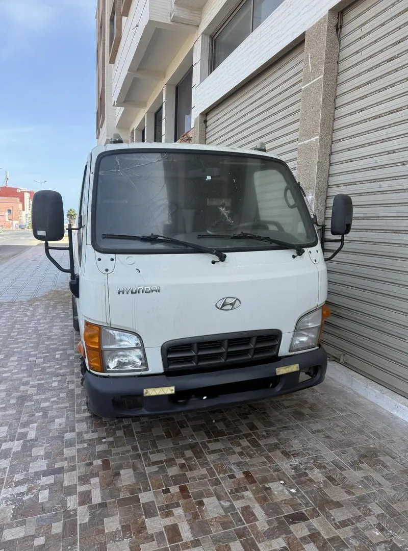 Hyundai camion modèle 2012
