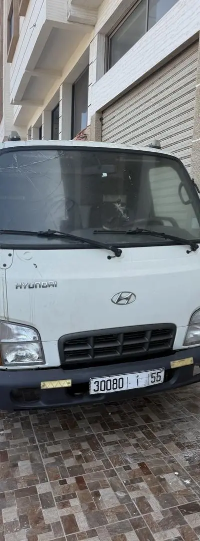 Hyundai Camion Plateau model 2012