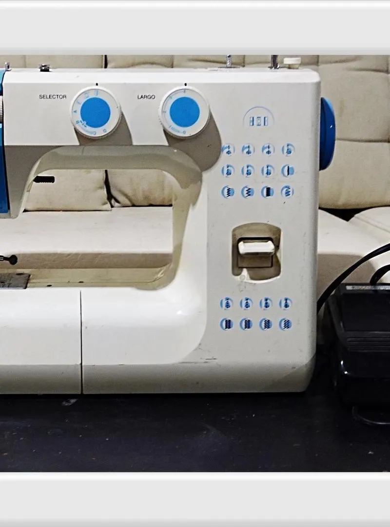 Machine à coudre ALFA en bon état