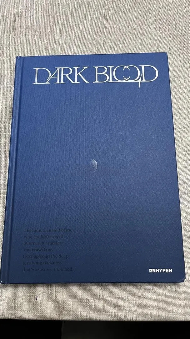 Album DARK BLOOD ENHYPEN