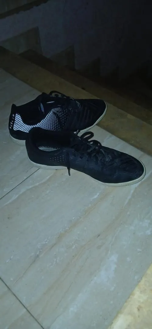 Chaussures de sport Kipsta noires