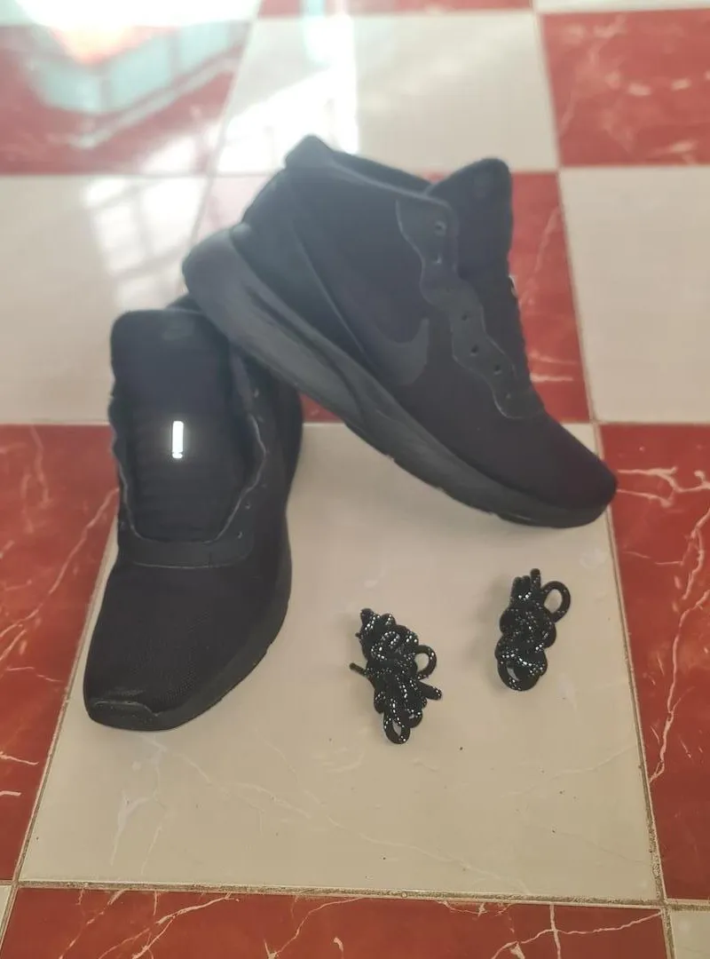 Nike Tanjun Chukka 44