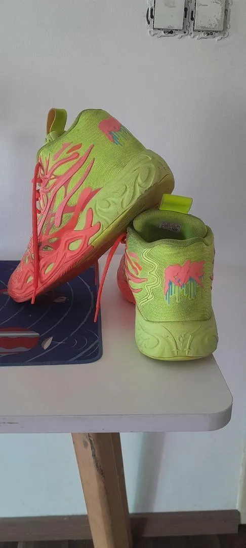 Chaussures BASKET LaMELO Ball