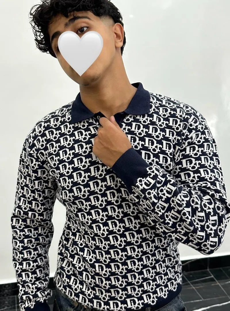 Tricot homme avec couleur