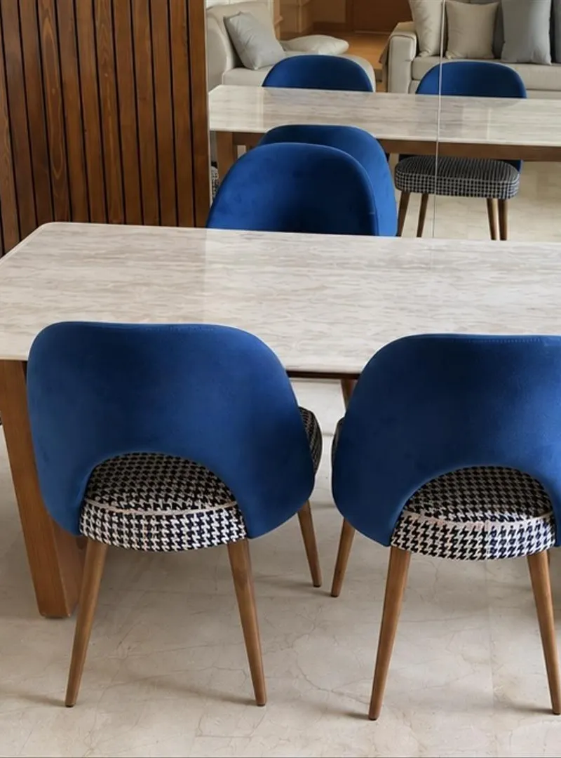 Table à manger en vrai marbre