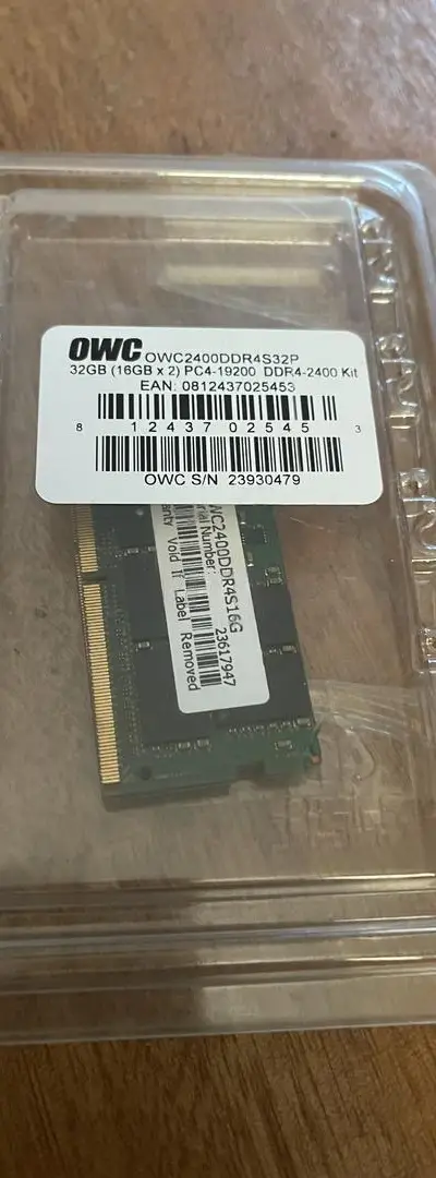 Barrette de RAM DDR4 32GB Neuf.