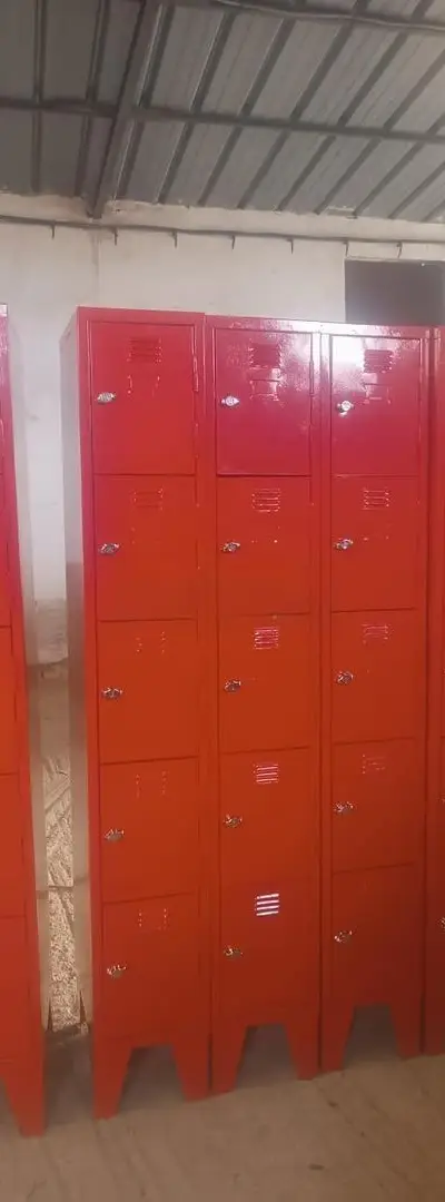 Armoire à prix d'usine sur commande