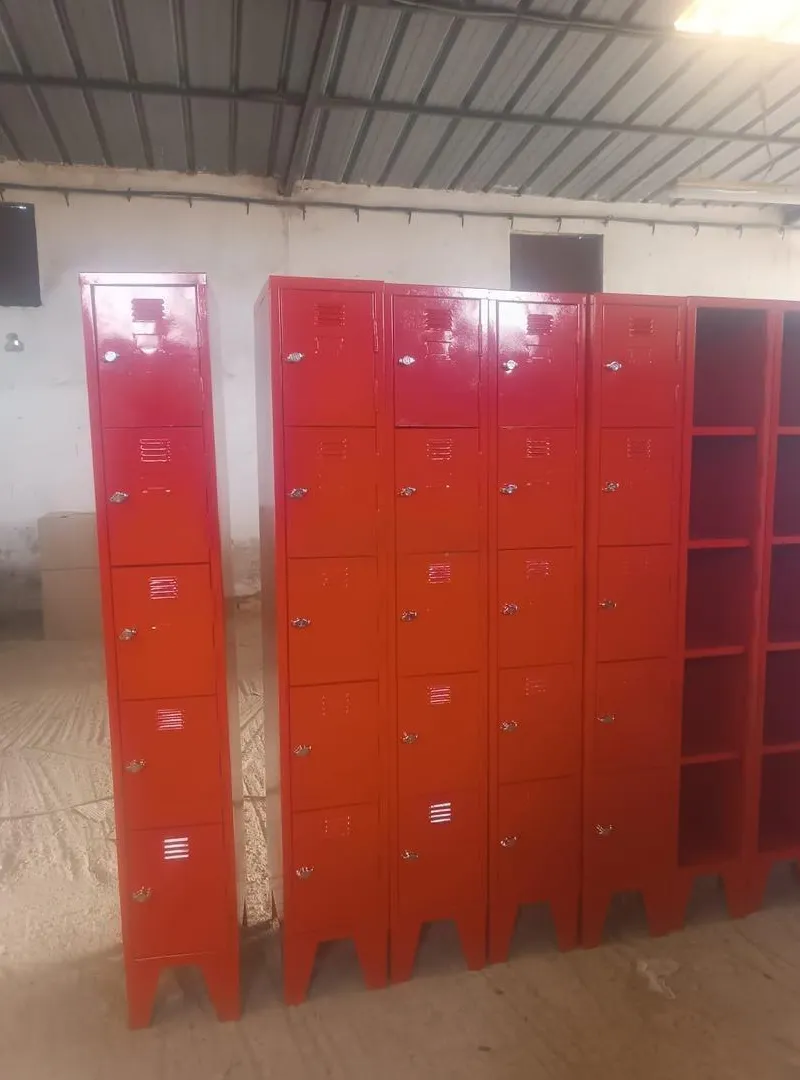 Armoire à prix d'usine sur commande