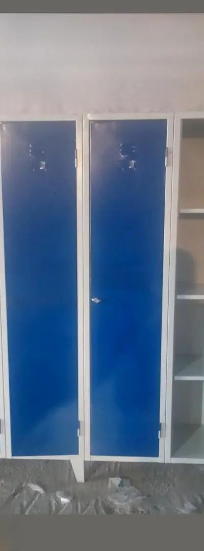 Fabricant vestiaire monobloc — مصنع خزانة /casier