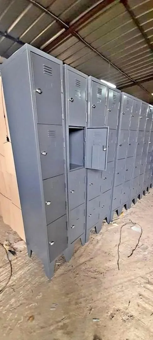 Prix usine vestiaire métalliqueخزانة معدنية/casier