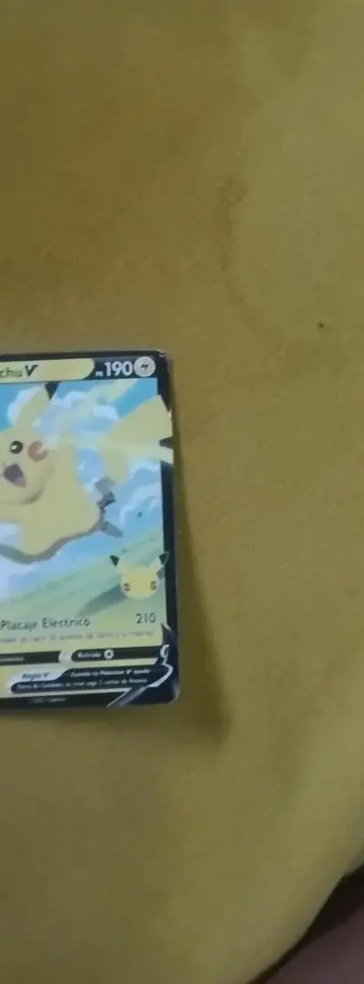 Pokémon Pikachu V