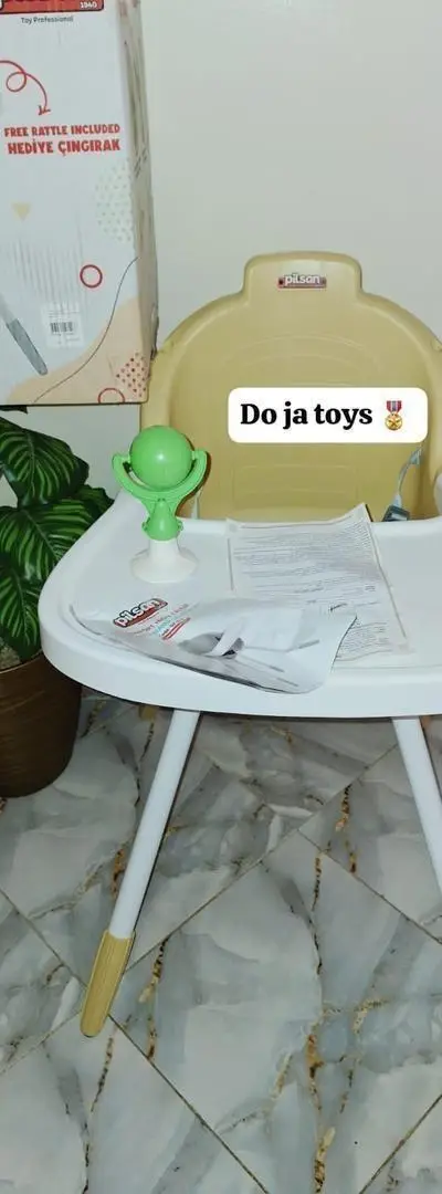 🪑✨ Chaise haute pour bébé