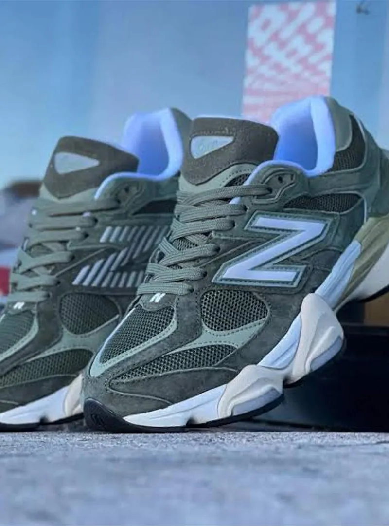New Balance 9060