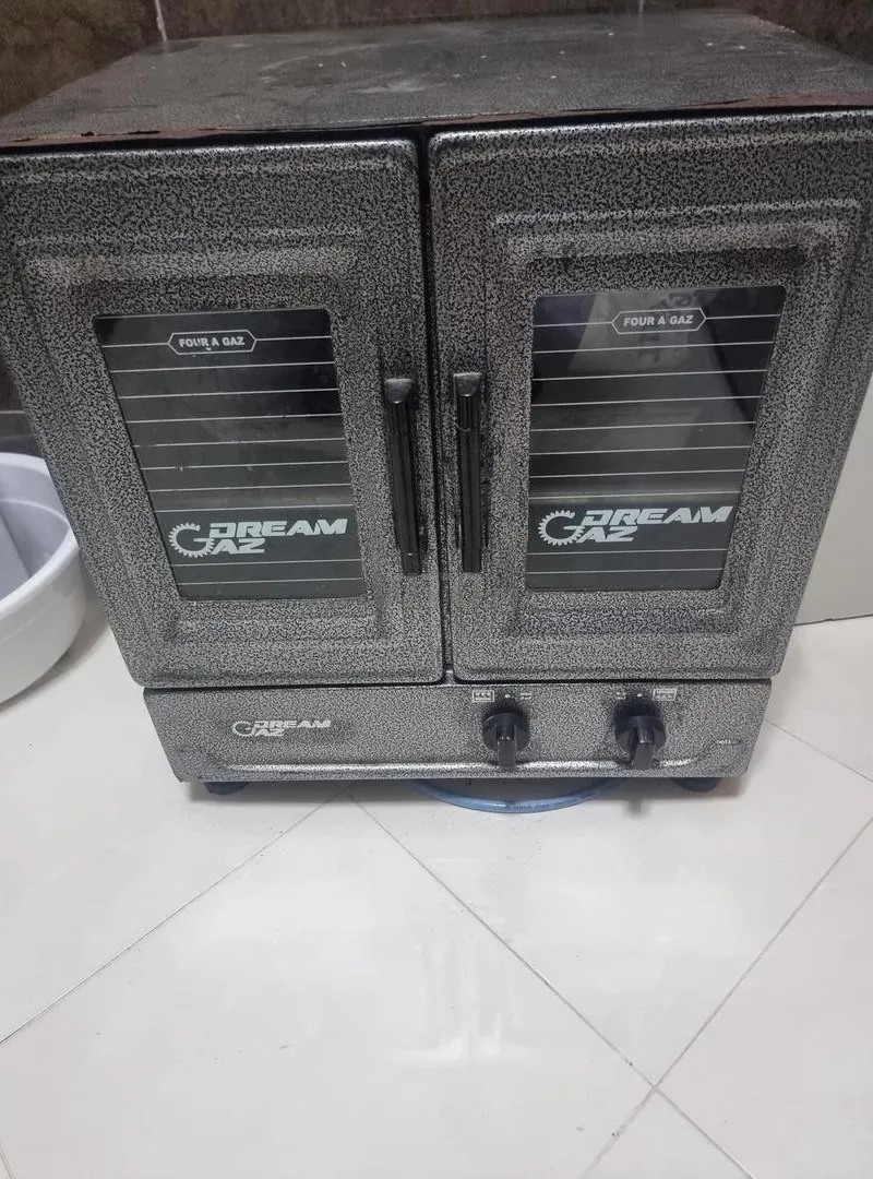 Un four à vendre