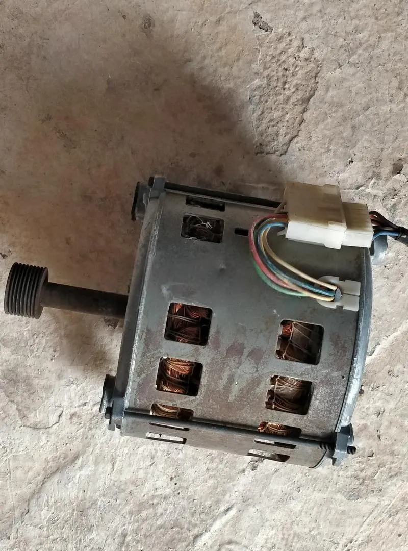 Moteur machine à laver