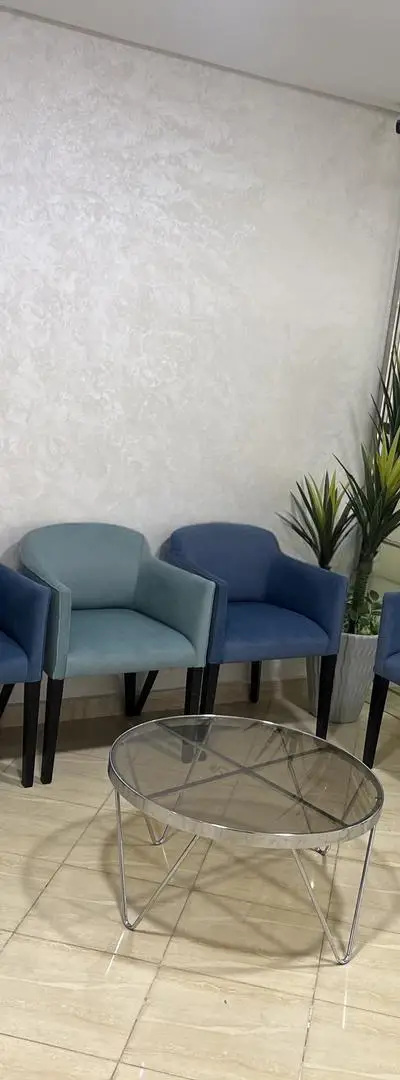 Je mets en vente 8 chaises