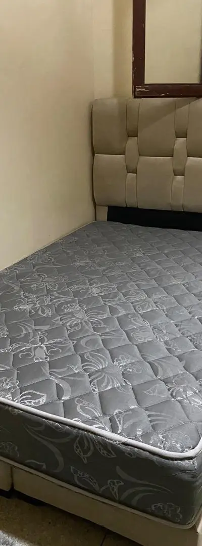 Lit 2 personnes avec matelas
