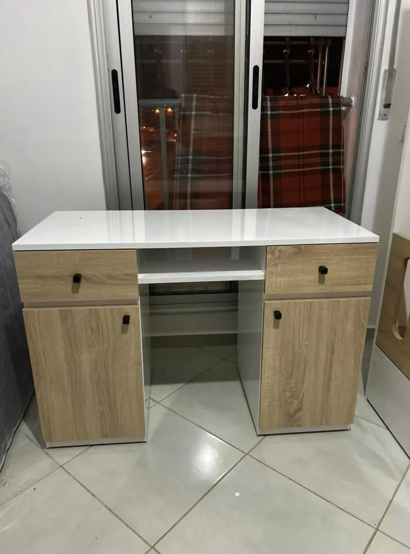 Bureau bois MDF haute qualité