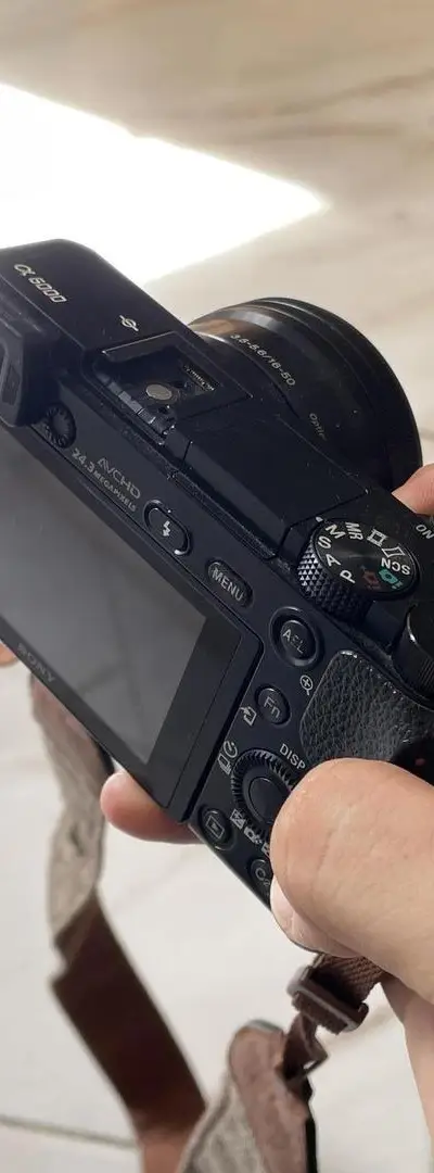 Sony A6000 avec objectif 16-50