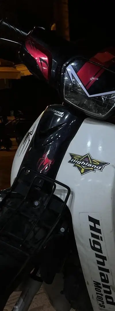 Motos Highland