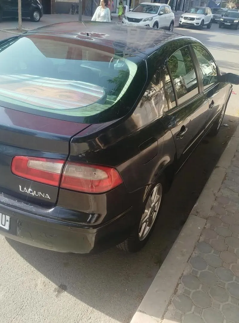 Renault Laguna Essence Manuelle 2025 à Casablanca