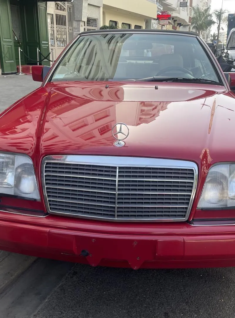 Mercedes-Benz Classe E Essence Automatique 1995