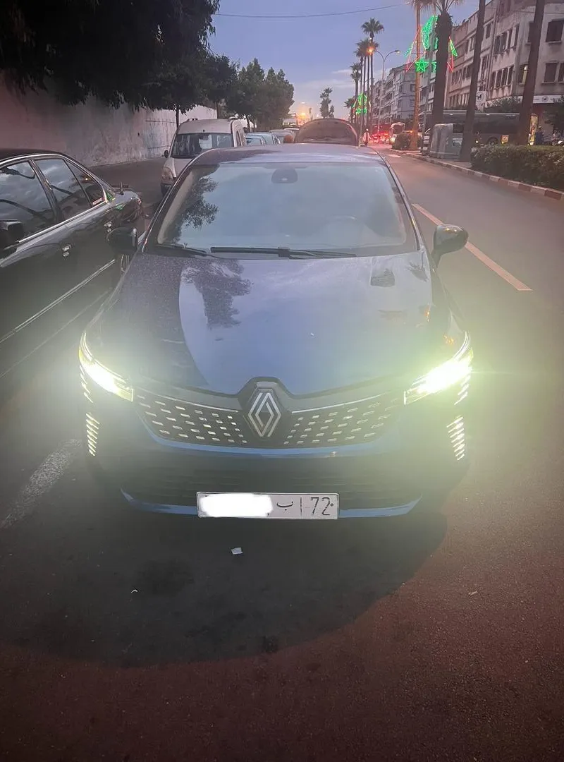 CLIO 5 PREMIÈRE MAIN FULL OPTION 3 ANS GARANTIE TOP PRIX