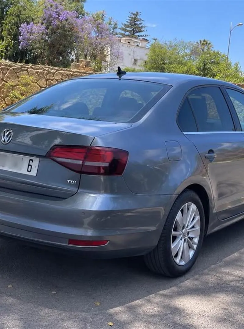 Volkswagen Jetta Diesel Automatique 2016 à Salé