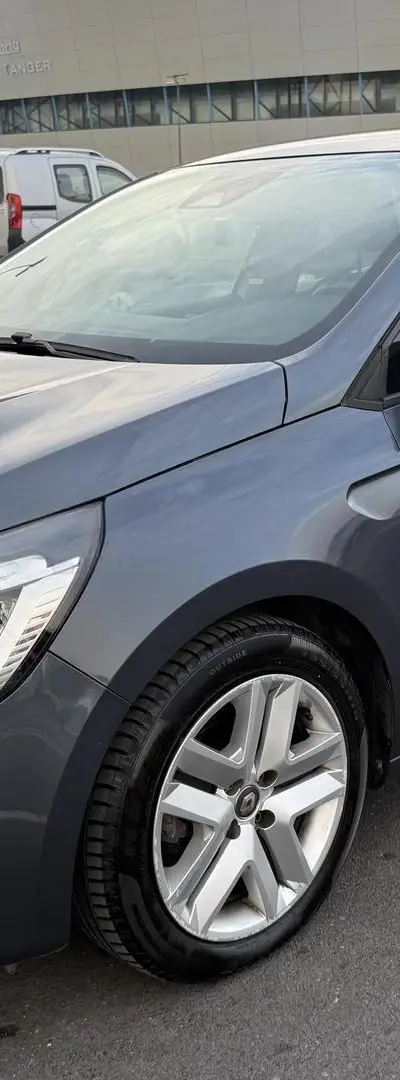 Clio 5 1.5 dci année 2020 dédouanée 2024 69000km
