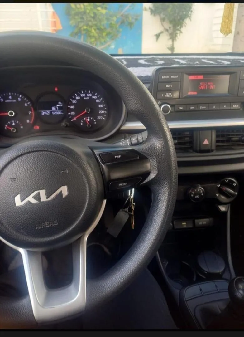 Kia Picanto Essence Manuelle 2022 à Martil