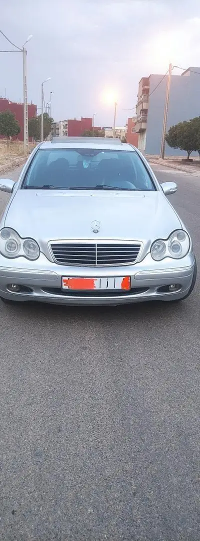 Mercedes Benz 220