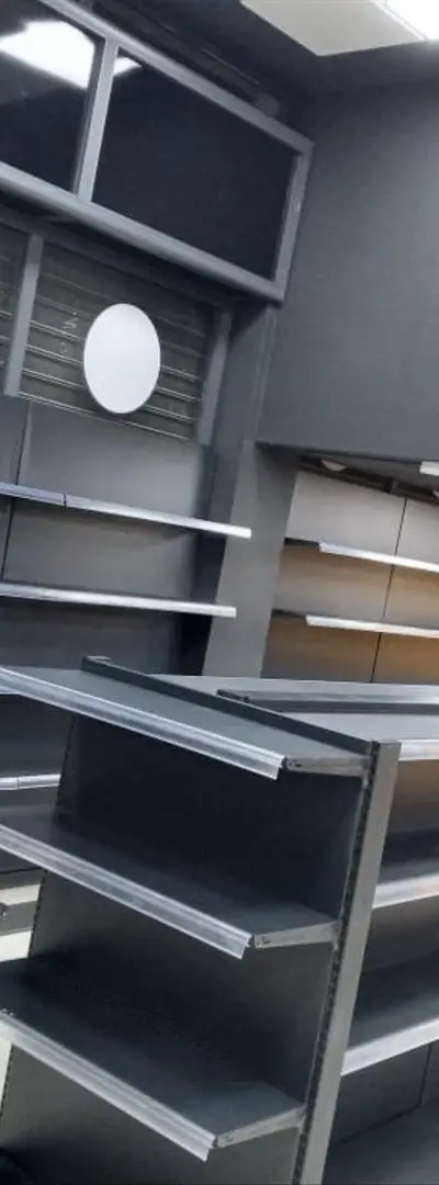 Rayonnage supermarché رفوف السوبر ماركت