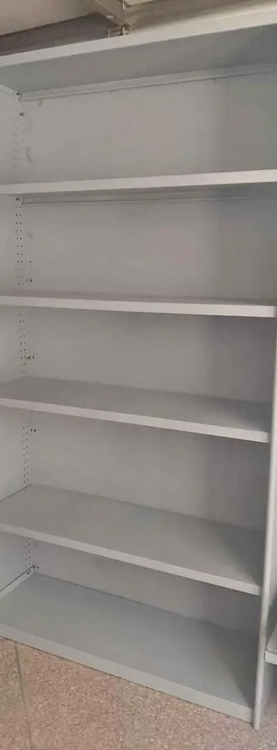 Rayonnage pour réserve réglable